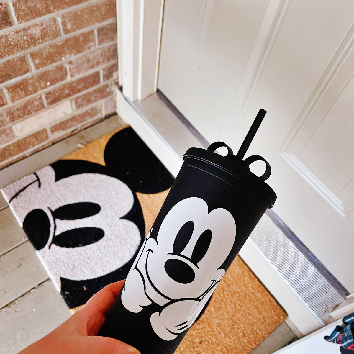 Mickey Mouse 32 oz. Plastic Tumbler with Lid and Straw